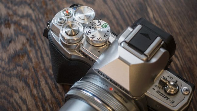 Olympus OM-D E-M10 MARK III