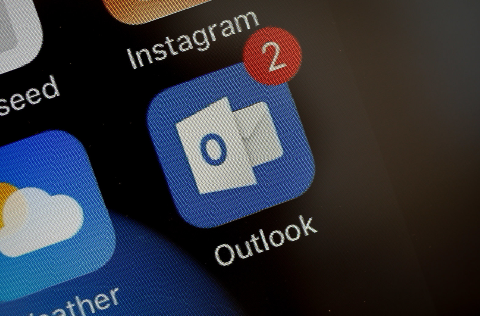 outlook cortana