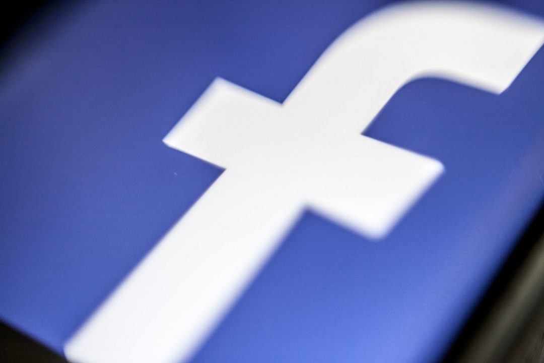 stergere conturi false facebook