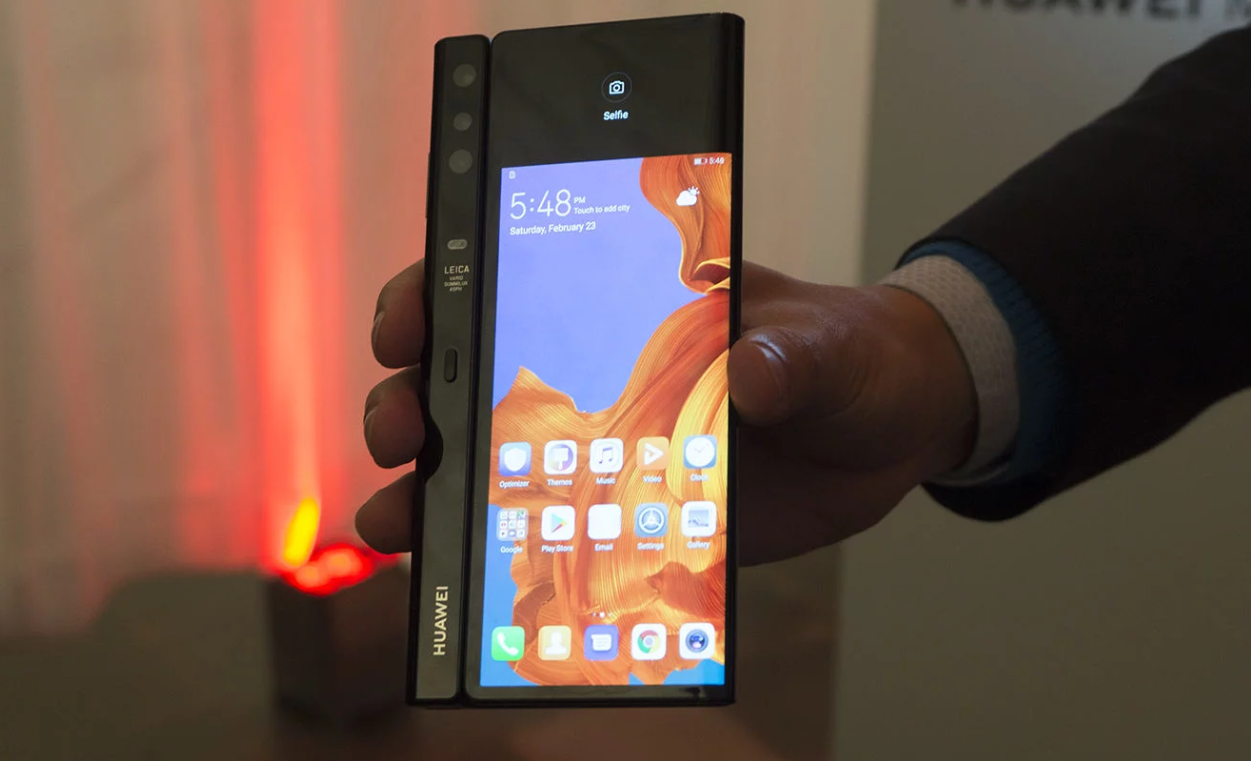 huawei mate x camera