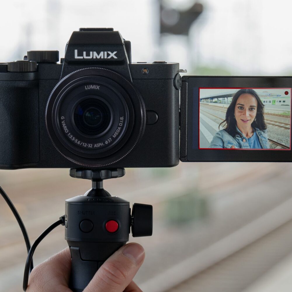 panasonic LUMIX G100