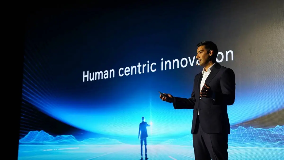 honor 90 series paris launching event