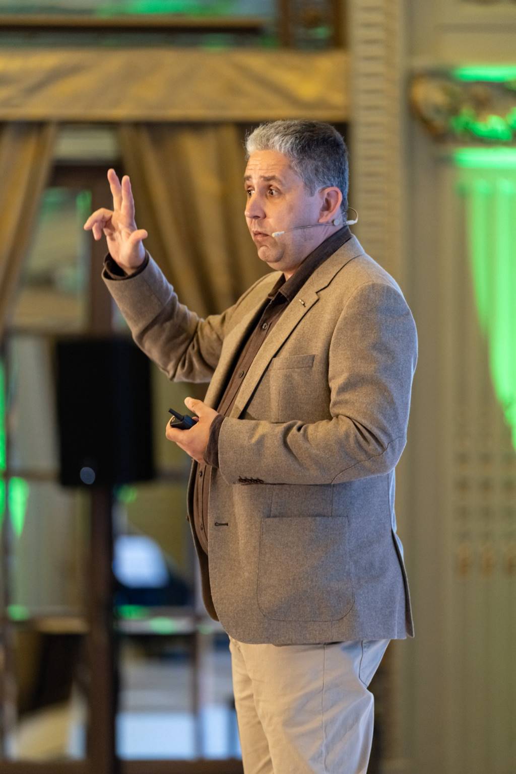 cornel popescu veeam senior systems engineer