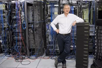 geoffrey hinton 670611e7f3205