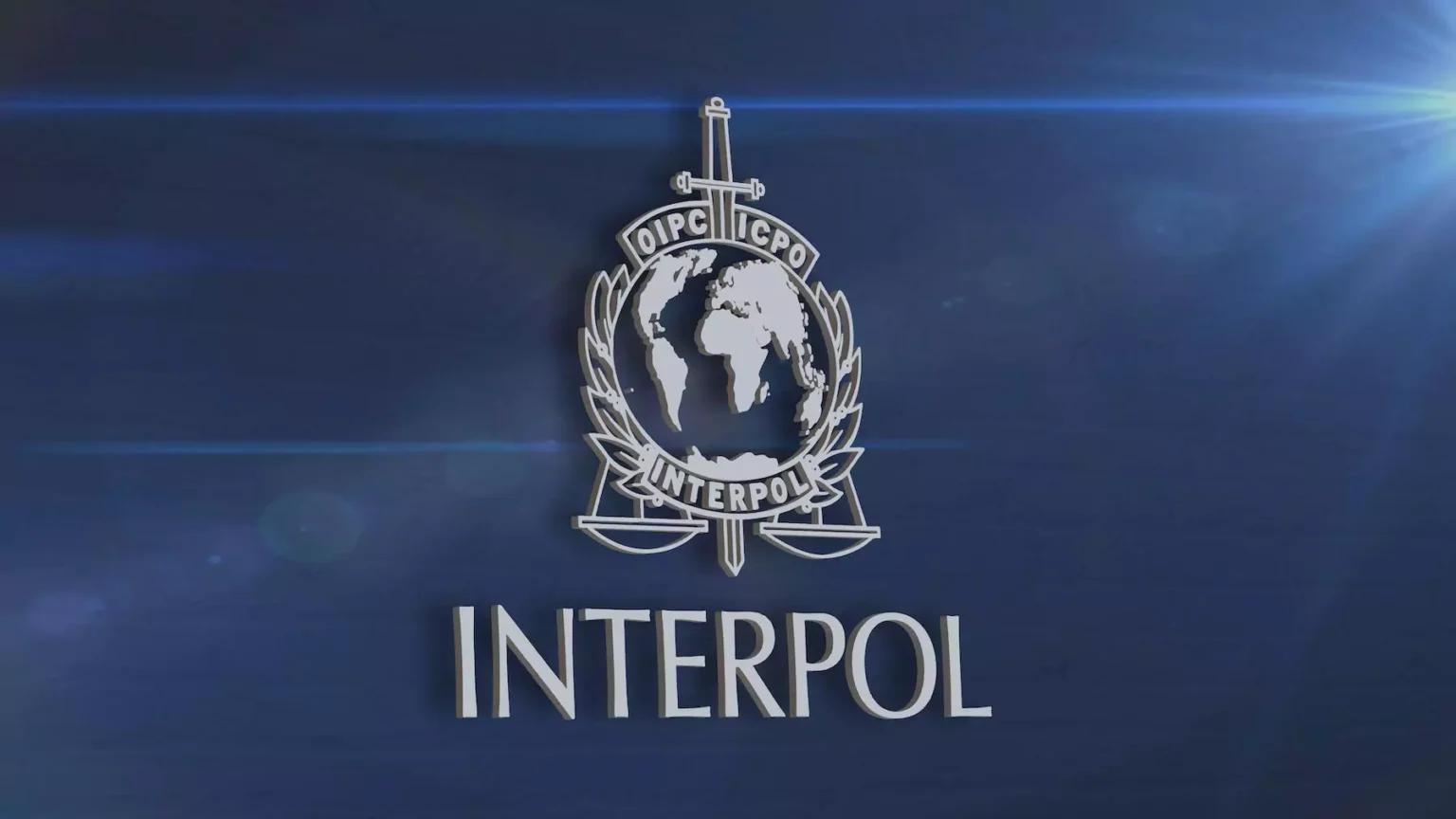 interpol 672baf41a9e93