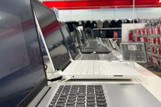 stand laptop 67a1104776c83