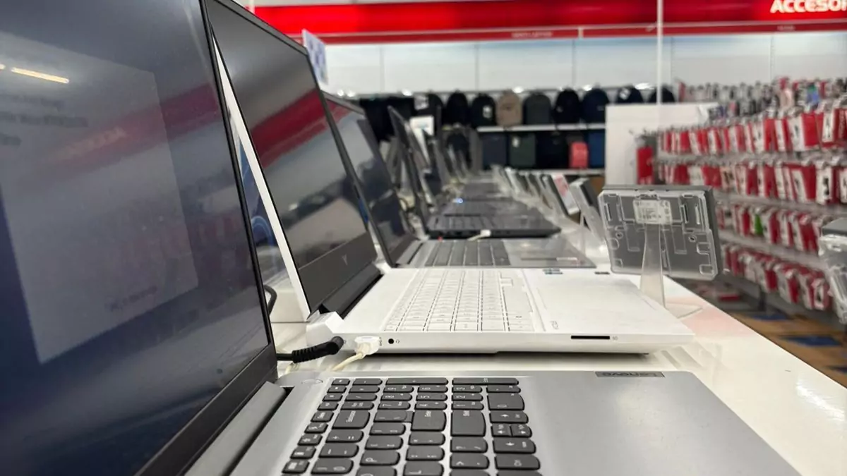 stand laptop 67a1104776c83