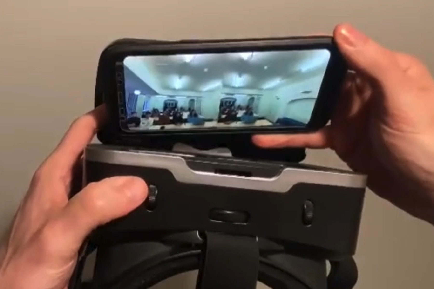 fitting phone vr module