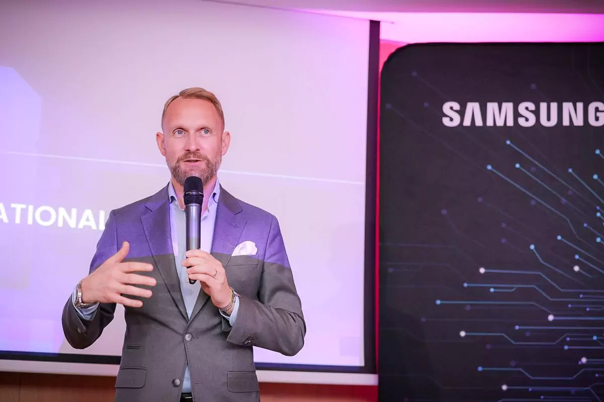 maciej kaminski head of samsung memory in polonia i cee 684c3805a87e0