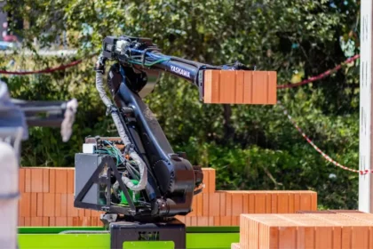 wltr robotul care zideste nzeb expo 68496253a388c