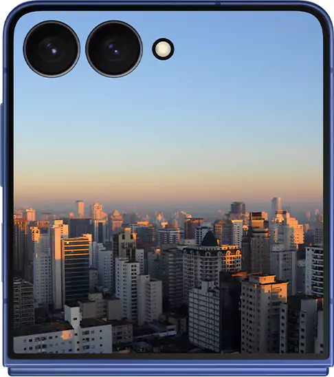 galaxy z flip7 features display 6876b4677dca0