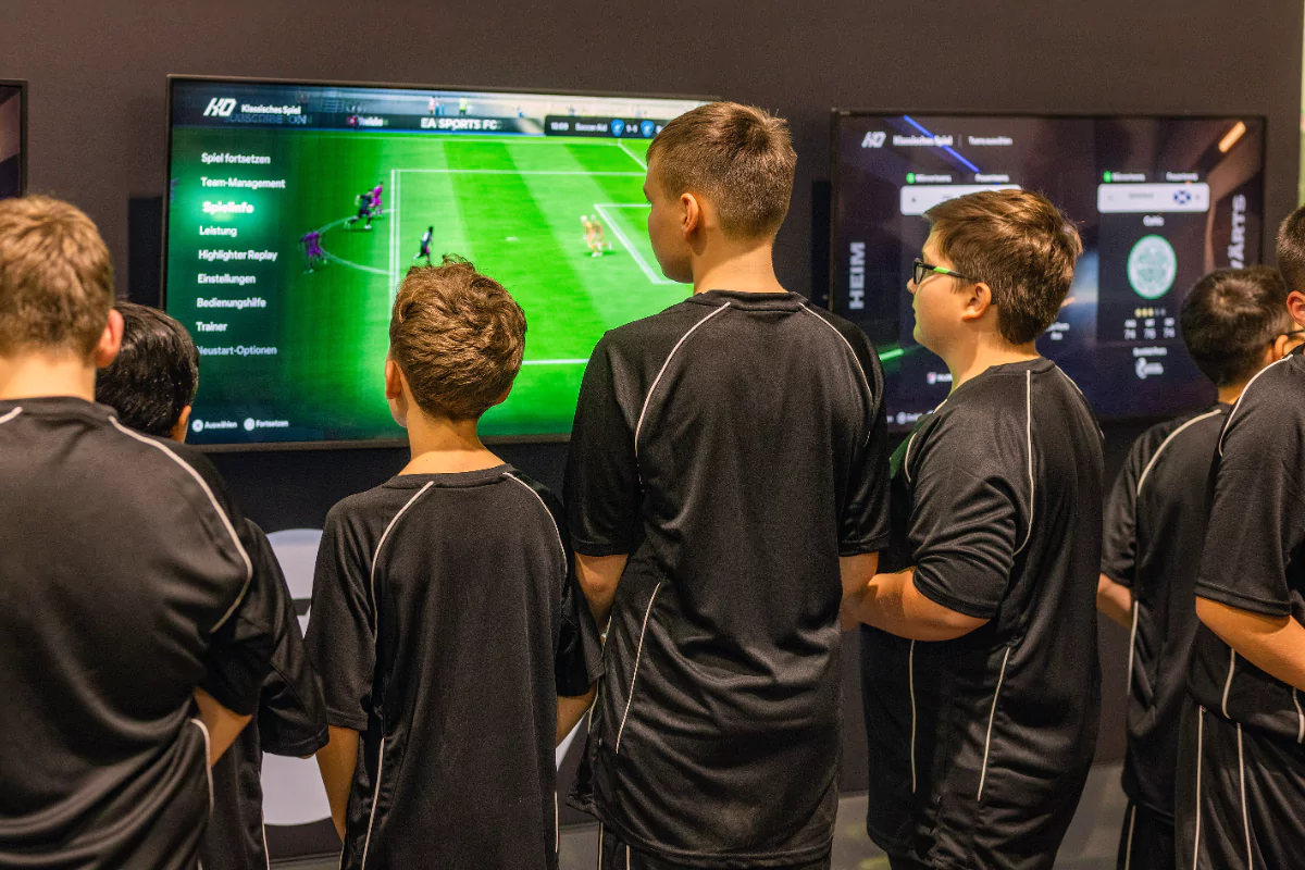 podolski cologne fc 2 1200 68641526d34bb