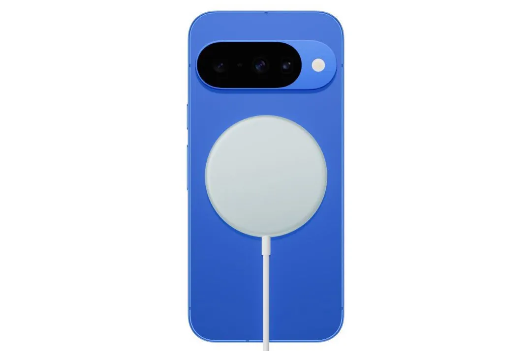 google pixel 10 pixelsnap qi2 charger evleaks