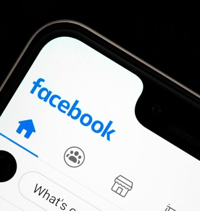 facebook app on phone 3