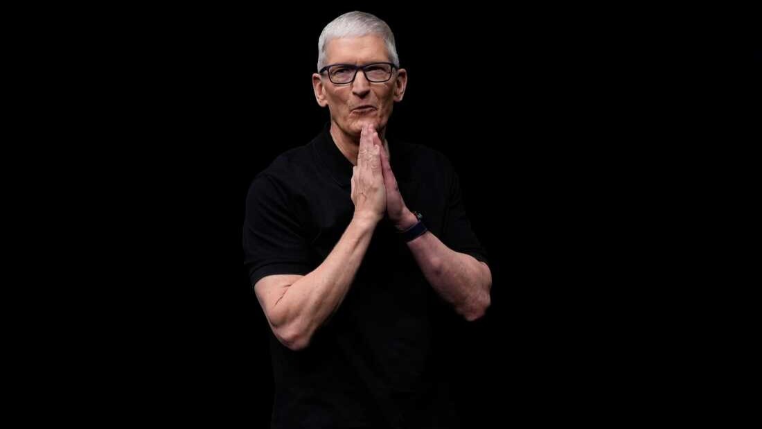 apple tim cook ceo change