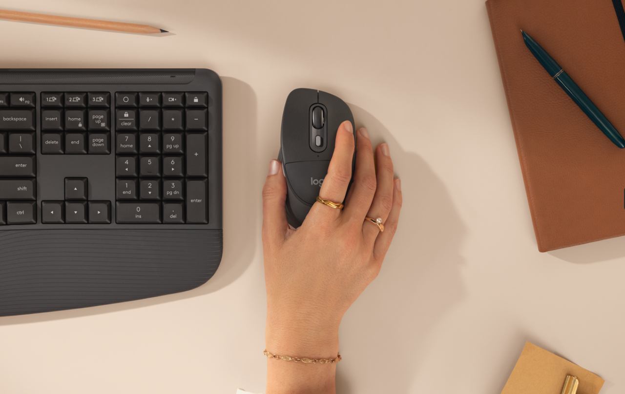 logitech