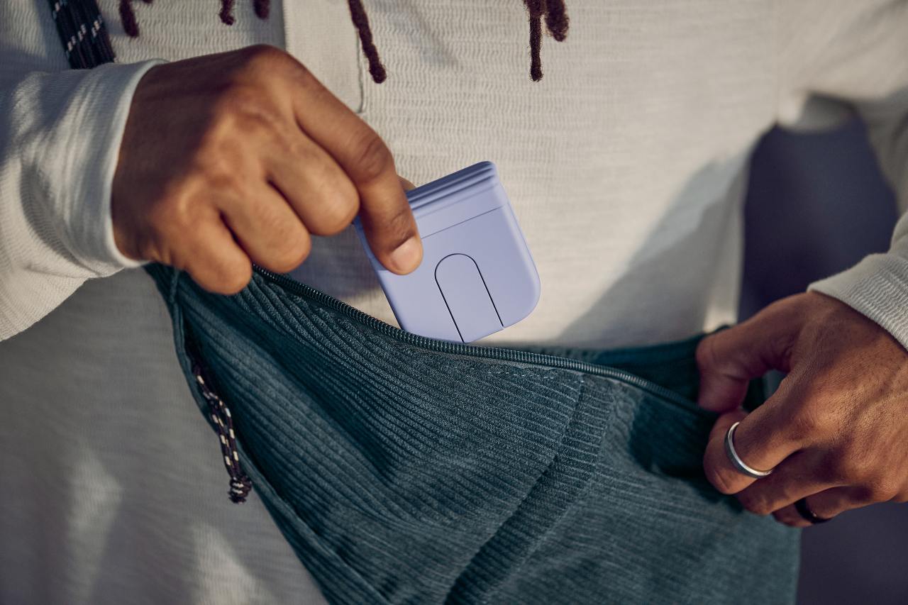 high resolution jpg mobi fold life lilac portable in pocket 02