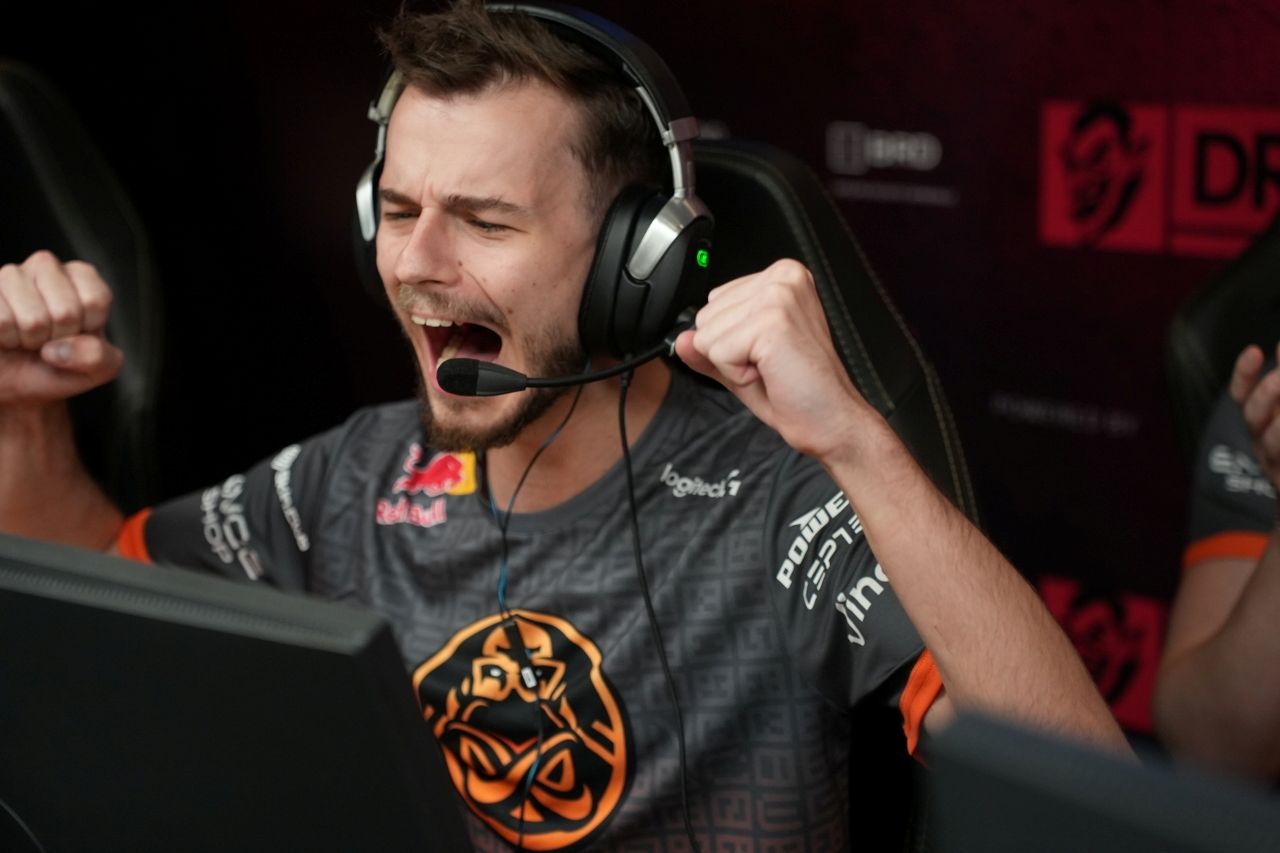 jucator de esports