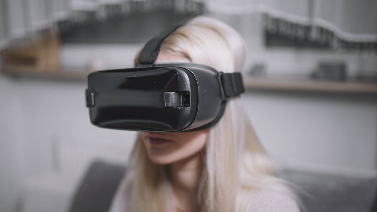 woman vr headset